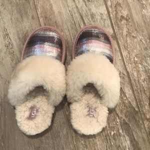 Ugg slippers kid size